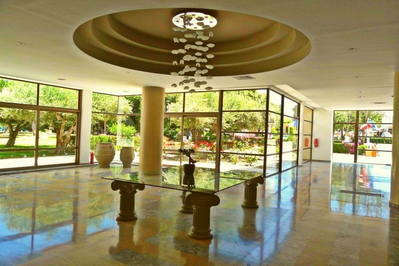Hotel Doreta 4*